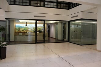 303 N Oregon St, El Paso, TX for lease Interior Photo- Image 2 of 16