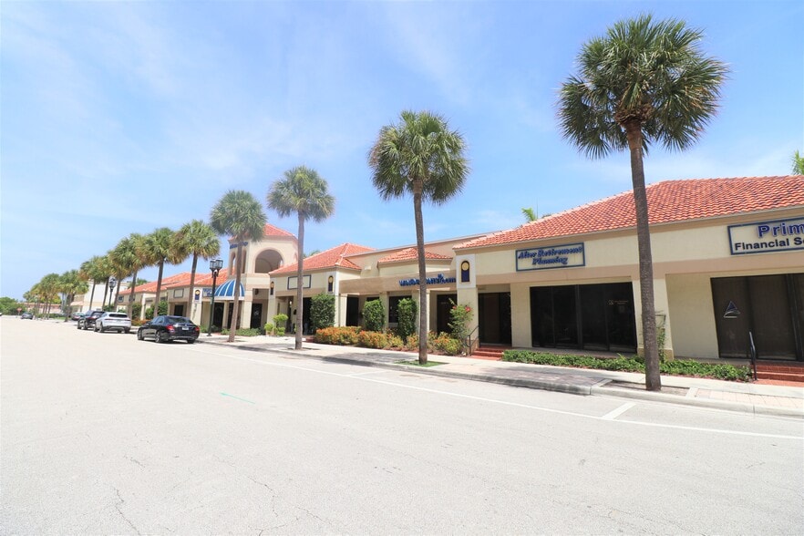 33 SE 7th St, Boca Raton, FL for lease - Building Photo - Image 2 of 7