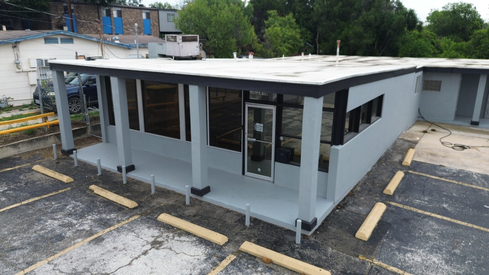 2810 Hillcrest Dr, San Antonio, TX à louer Photo du bâtiment- Image 1 de 14