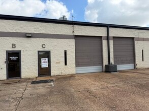 11303-11311 Jones Rd W, Houston, TX for lease Building Photo- Image 1 of 4