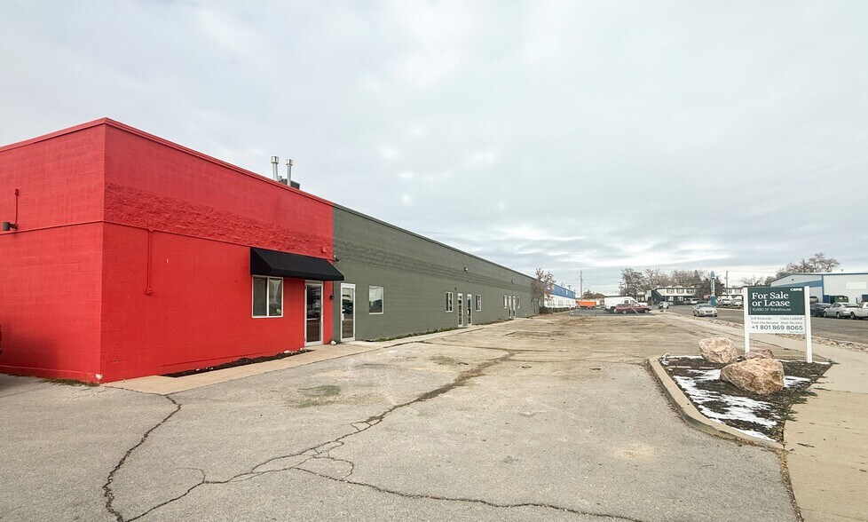 325 W 1700 S, Clearfield, UT à louer - Photo du bâtiment - Image 2 de 7