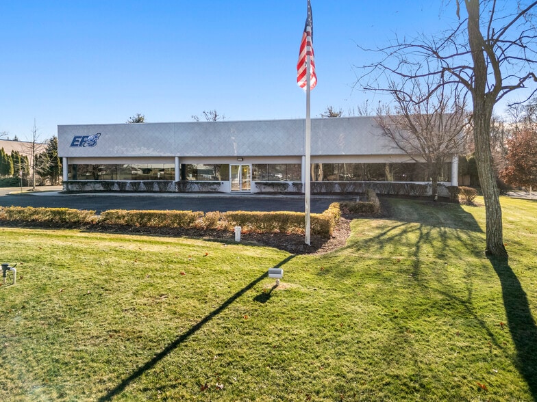 61 James Way, Eatontown, NJ for sale - Building Photo - Image 3 of 14