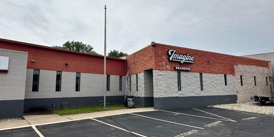 5061 W State St, Wauwatosa, WI for lease Building Photo- Image 1 of 6