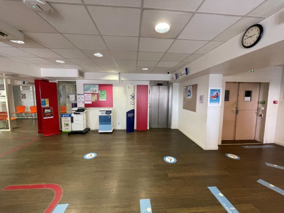 Office in Torcy for sale - Interior Photo - Image 2 of 12