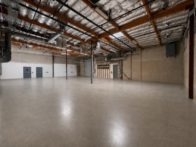 2591 Kerner Blvd, San Rafael, CA for lease - Building Photo - Image 2 of 12
