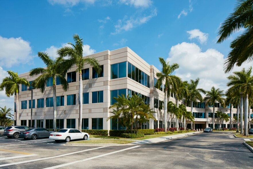 1300 Sawgrass Corporate Pky, Sunrise, FL for lease - Building Photo - Image 2 of 7