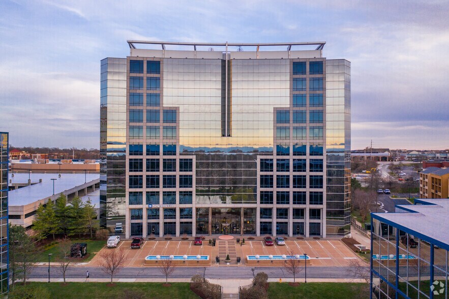 3 Cityplace Dr, Creve Coeur, MO à louer - Photo du bâtiment - Image 3 de 5