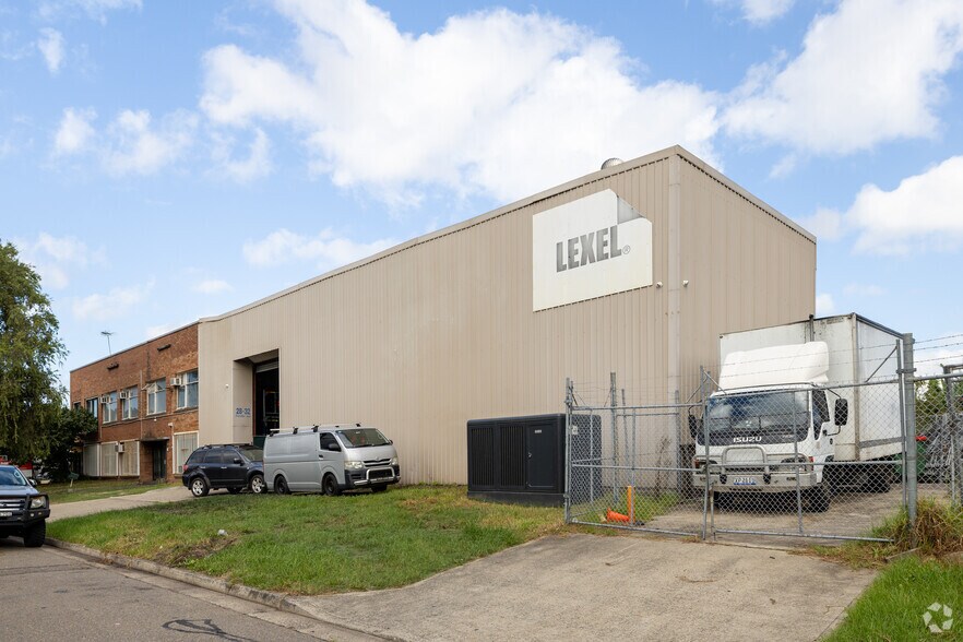 28-32 Exceller Ave, Bankstown for lease - Building Photo - Image 2 of 6