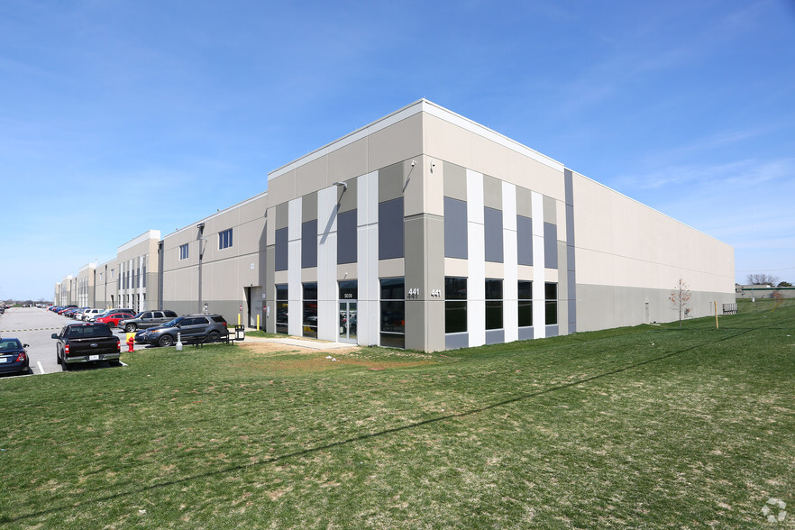 441 Hazelwood Logistics Center Dr, Hazelwood, MO à vendre - Photo principale - Image 1 de 1