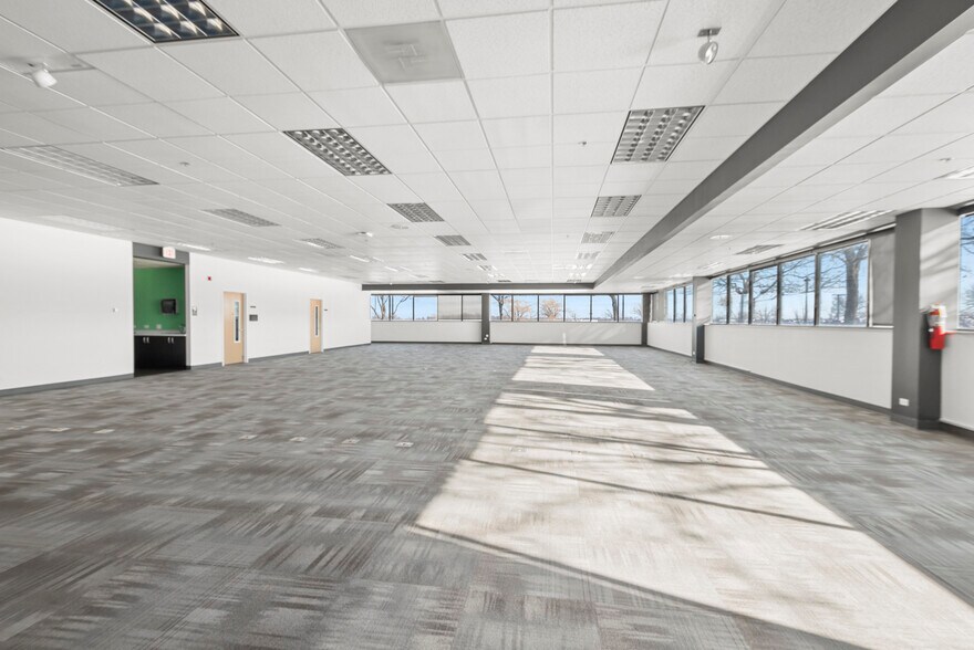 200 Applied Pky, University Park, IL à louer - Photo du bâtiment - Image 3 de 22