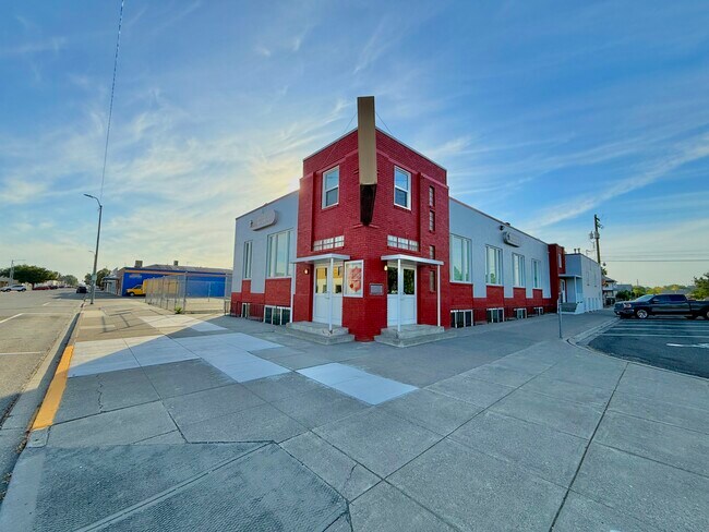 Plus de détails pour 303 W Clark St, Pasco, WA - Spécialité à vendre