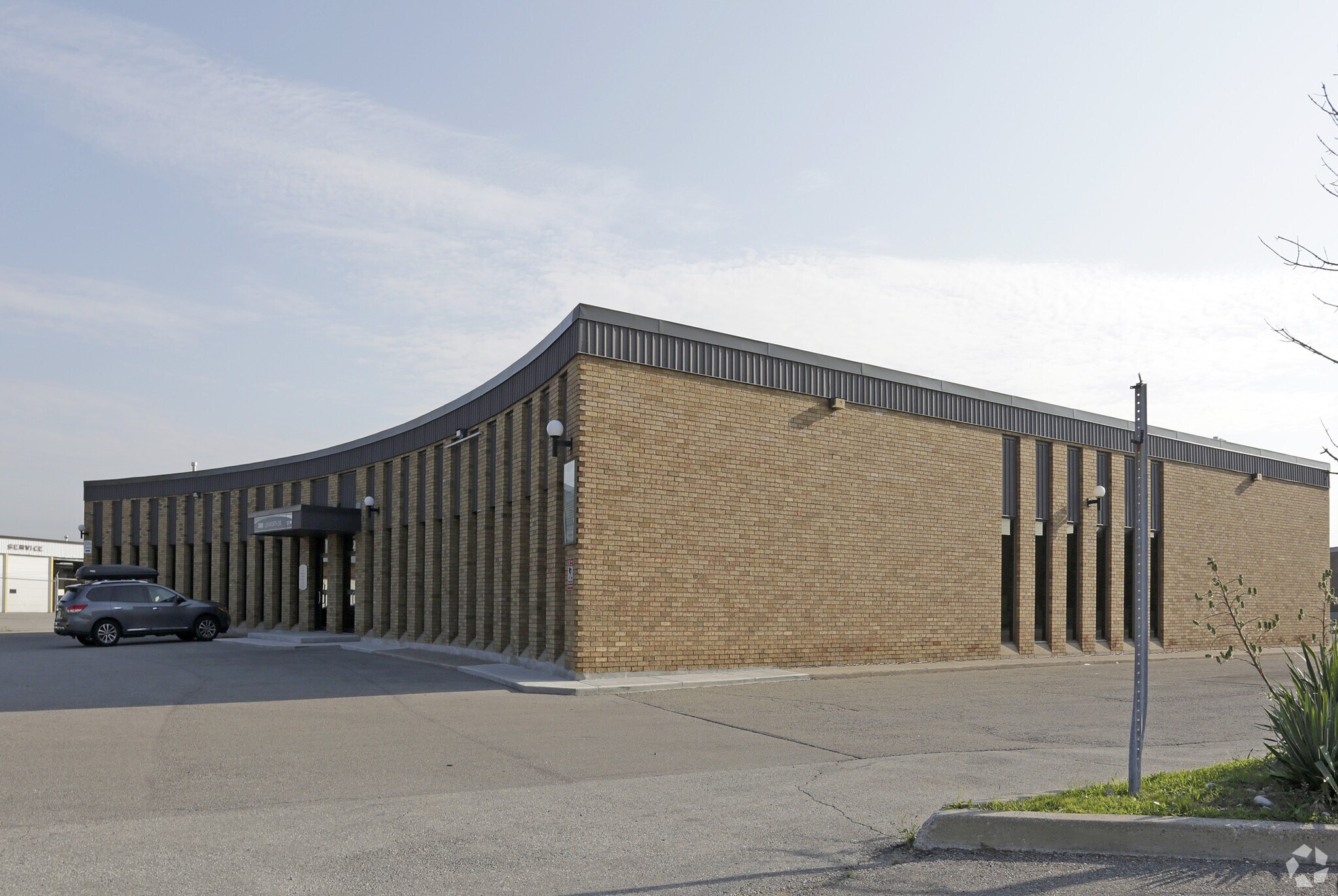 3055 Lenworth Dr, Mississauga, ON for sale Primary Photo- Image 1 of 1