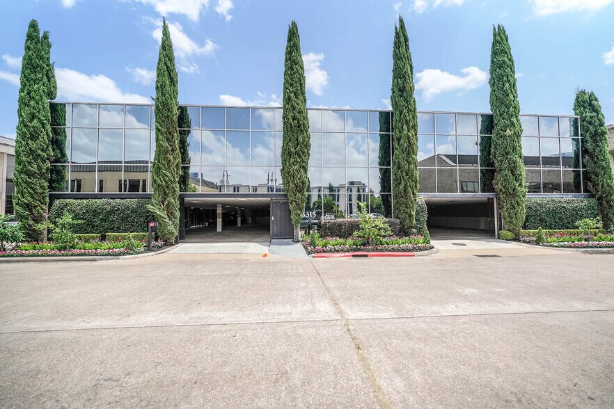 3315 Marquart St, Houston, TX à louer - Photo du bâtiment - Image 2 de 11
