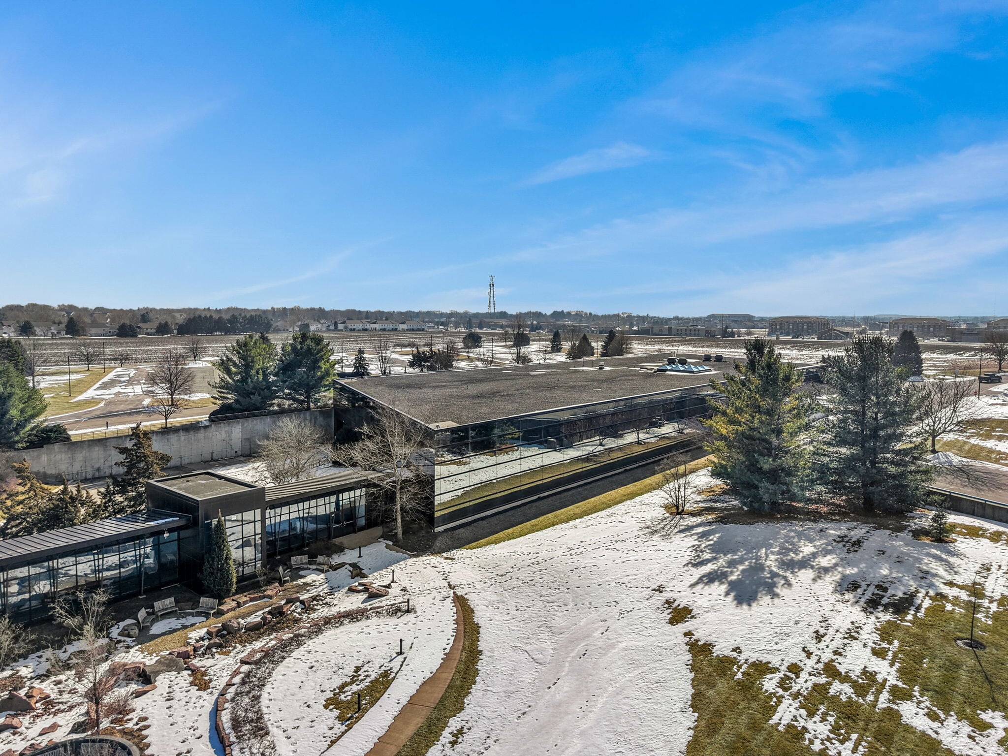 1 Qbe Way, Sun Prairie, WI for lease Primary Photo- Image 1 of 19