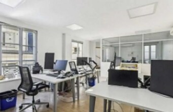 14 Rue Saint-Benoît, Paris à louer Photo intérieure- Image 2 de 5