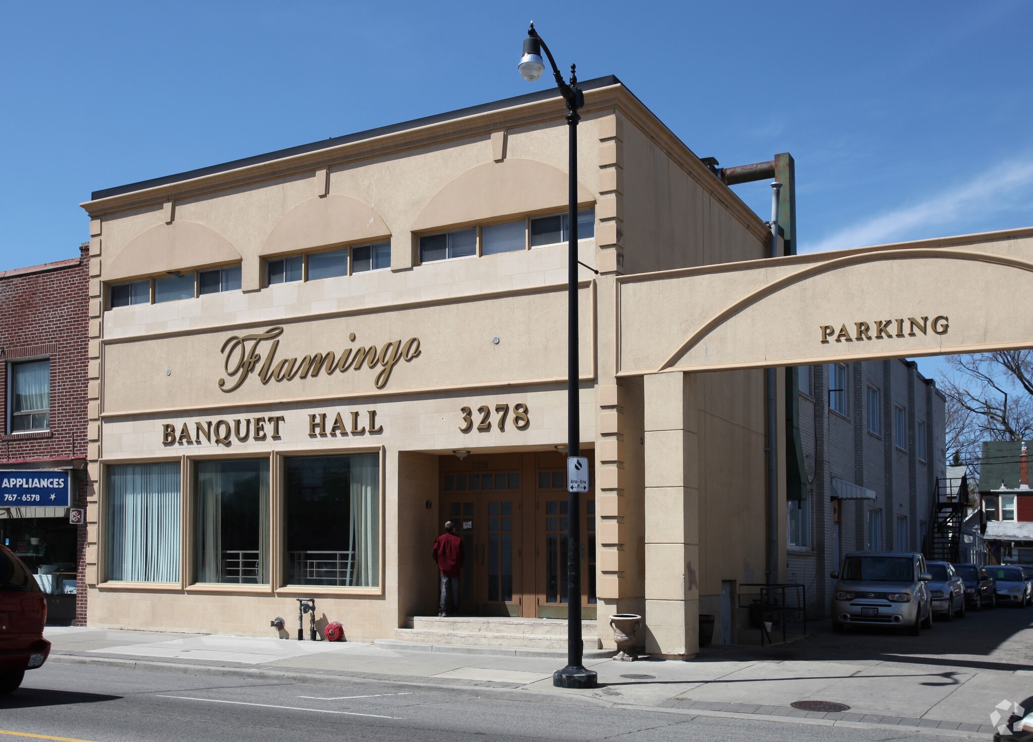 3276-3278 Dundas St W, Toronto, ON for lease Building Photo- Image 1 of 6