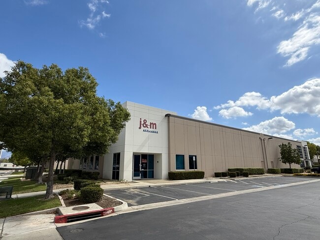 Plus de détails pour 480 Business Center Ct, Redlands, CA - Industriel à louer