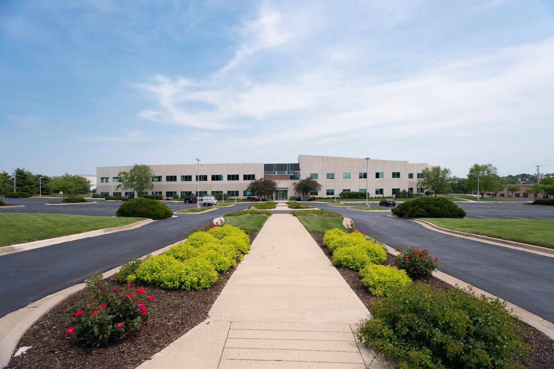 7801 Nieman Rd, Shawnee, KS à louer Photo du bâtiment- Image 1 de 11