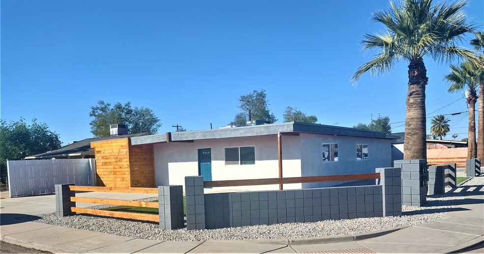 2222 E Garfield St, Phoenix, AZ à vendre - Photo du bâtiment - Image 2 de 41