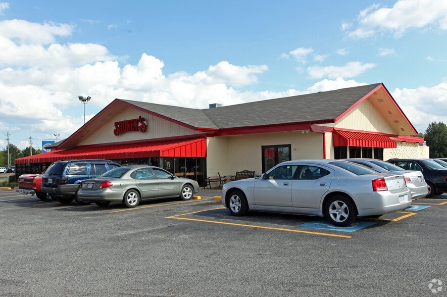 5829 Summer Ave, Memphis, TN for lease - Primary Photo - Image 2 of 4