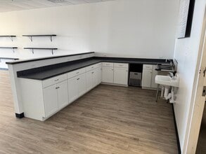 1569 N Aspen St, Lincolnton, NC for lease Interior Photo- Image 2 of 5