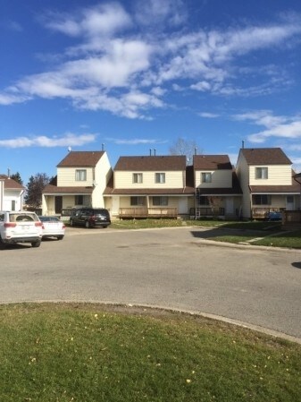 Princess Petra Ave, Didsbury, AB for sale Primary Photo- Image 1 of 1