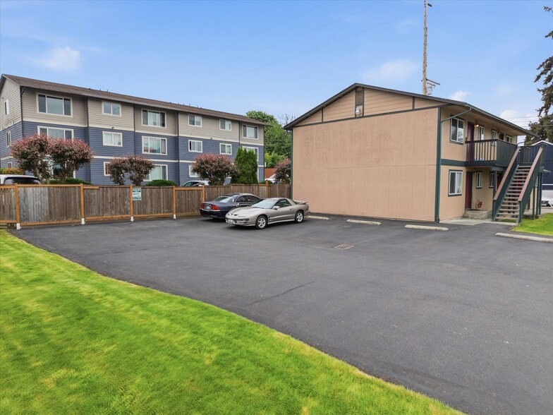 3116 18th St, Everett, WA for sale - Building Photo - Image 2 of 22