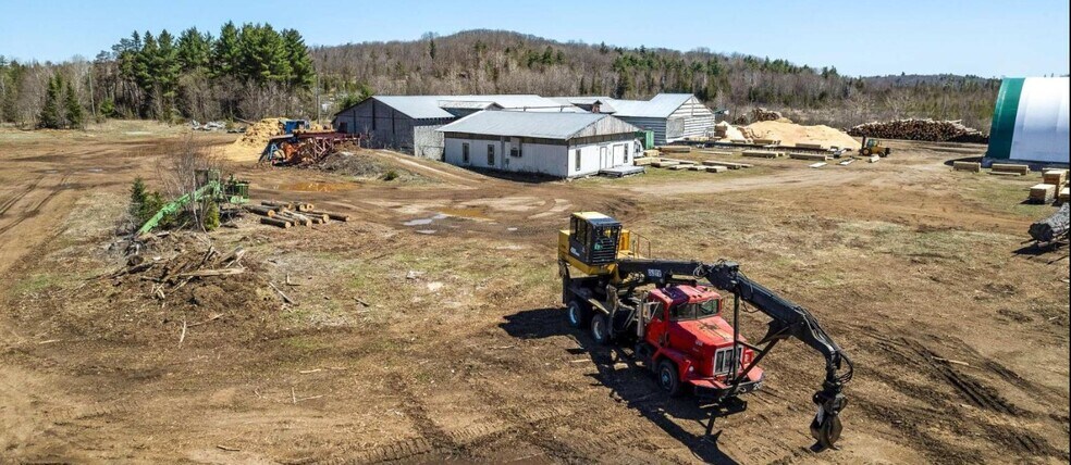 8687 Highway 511, Lanark Highlands, ON à vendre - Photo du bâtiment - Image 3 de 7