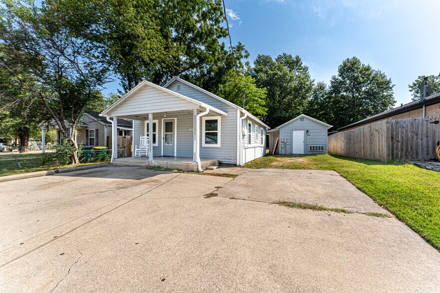 603 Crutcher St, Springdale, AR à vendre - Photo du bâtiment - Image 2 de 14
