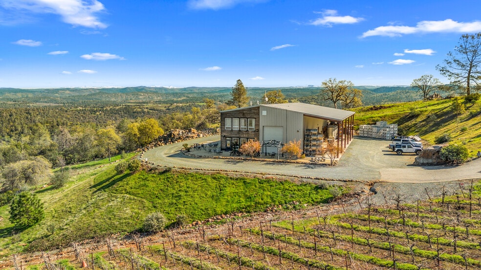6781 Tower, Somerset, CA à vendre - Photo du bâtiment - Image 3 de 53