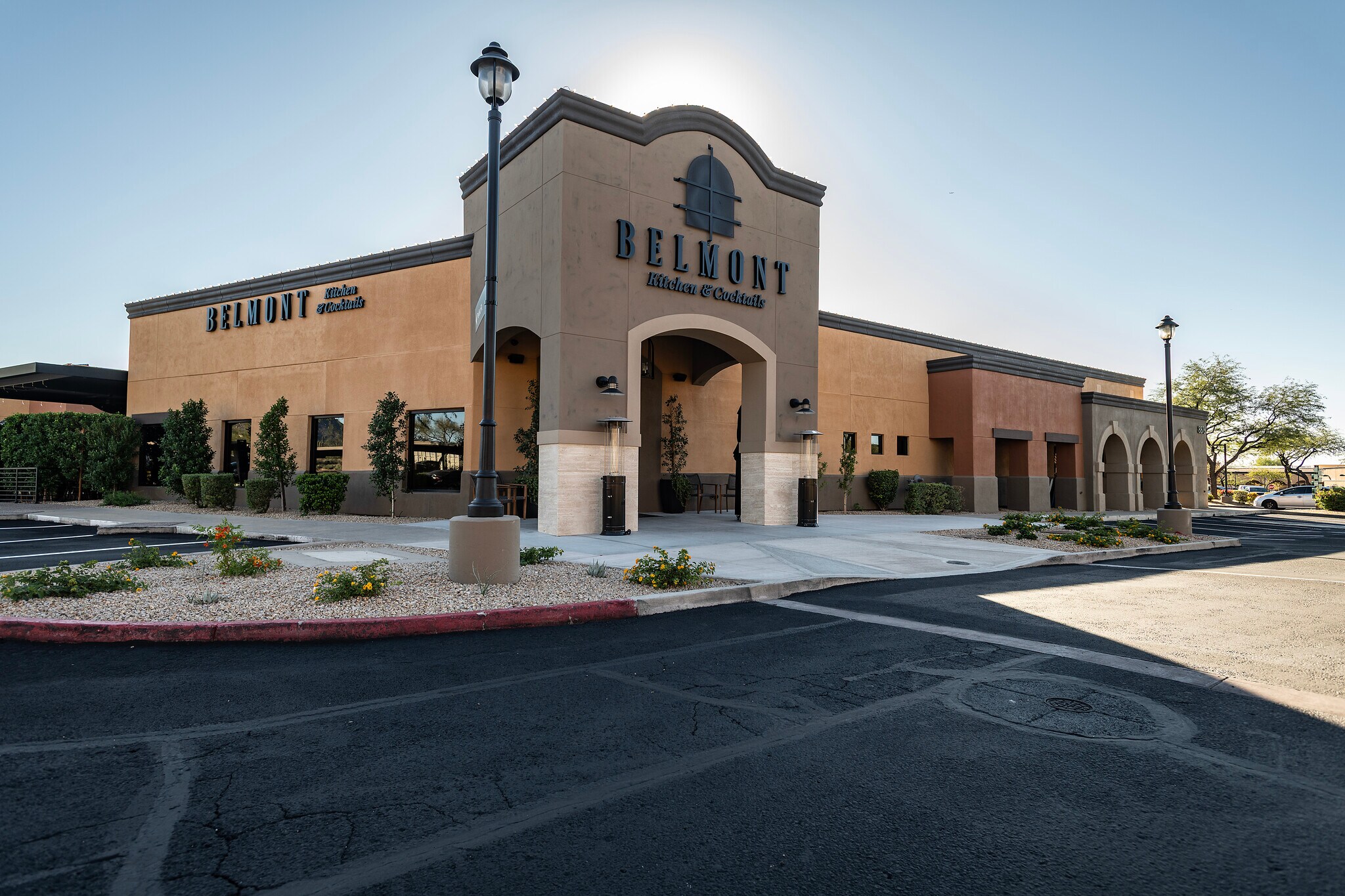 8900 E Pinnacle Peak Rd, Scottsdale, AZ for lease Building Photo- Image 1 of 8