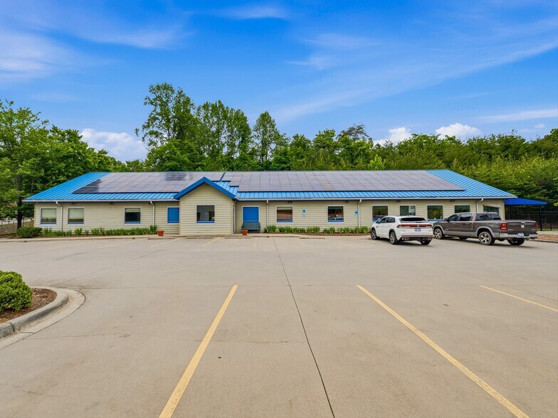 149 New Leicester Hwy, Asheville, NC à vendre - Photo du bâtiment - Image 2 de 43