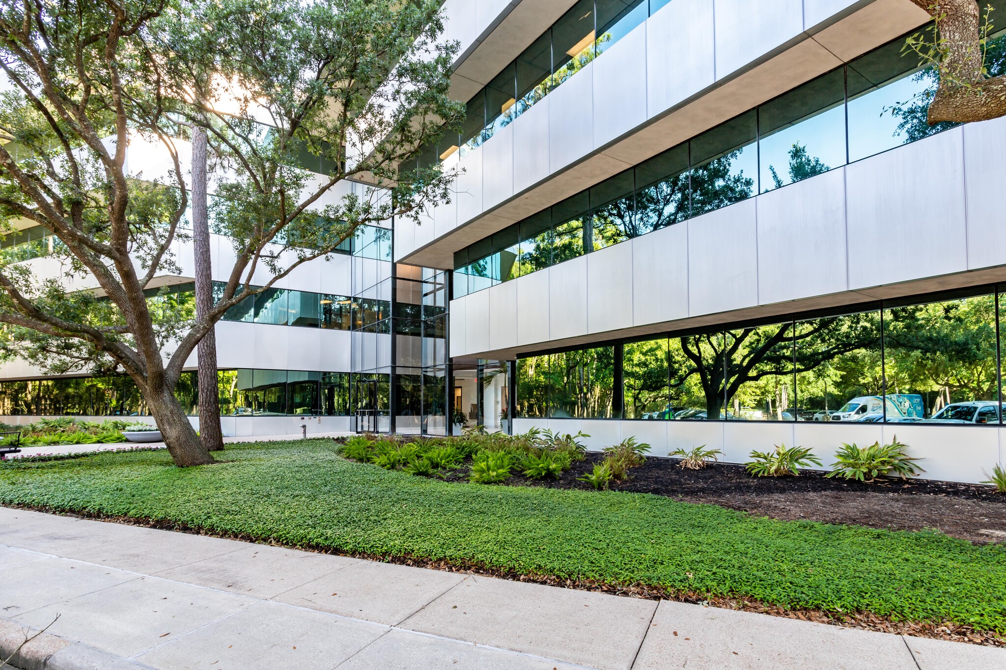 1610 Woodstead Ct, The Woodlands, TX for lease Building Photo- Image 1 of 4