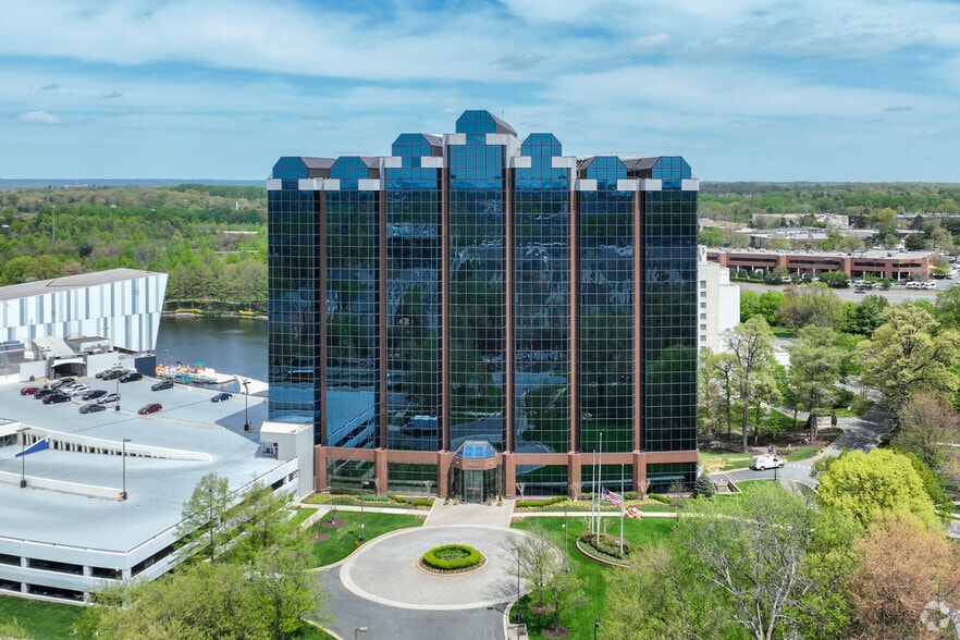 9801 Washingtonian Blvd, Gaithersburg, MD for lease - Building Photo - Image 2 of 26