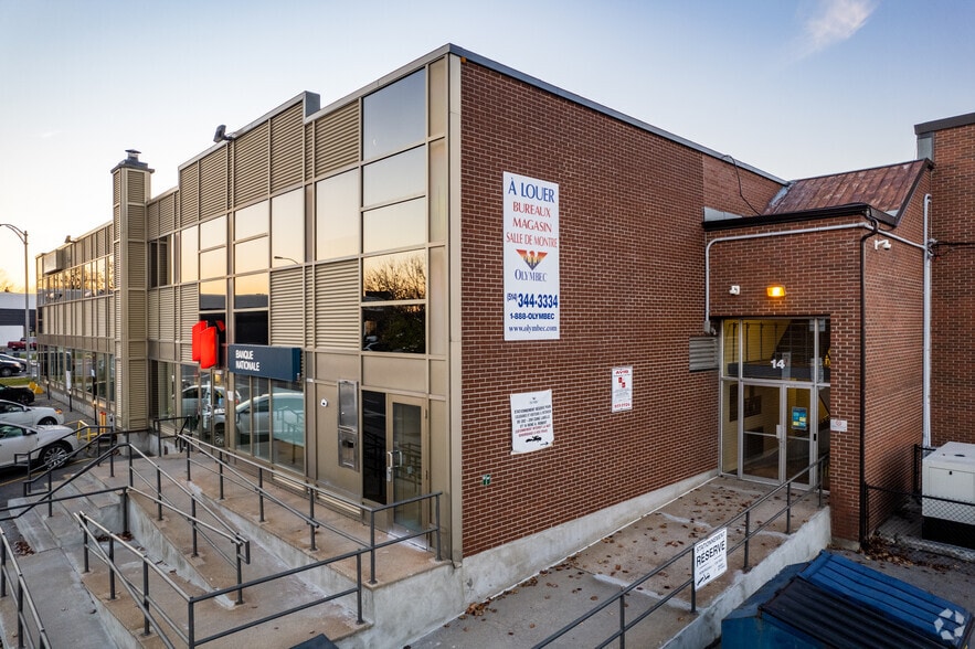 202-208 Boul Du Curé-Labelle, Sainte-Thérèse, QC for lease - Primary Photo - Image 1 of 7