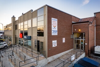 Plus de détails pour 202-208 Boul Du Curé-Labelle, Sainte-Thérèse, QC - Bureau, Industriel à louer