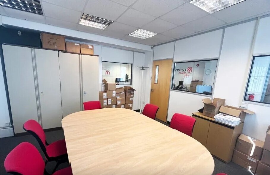 Ynys Bridge Ct, Cardiff à louer - Photo intérieure - Image 2 de 4