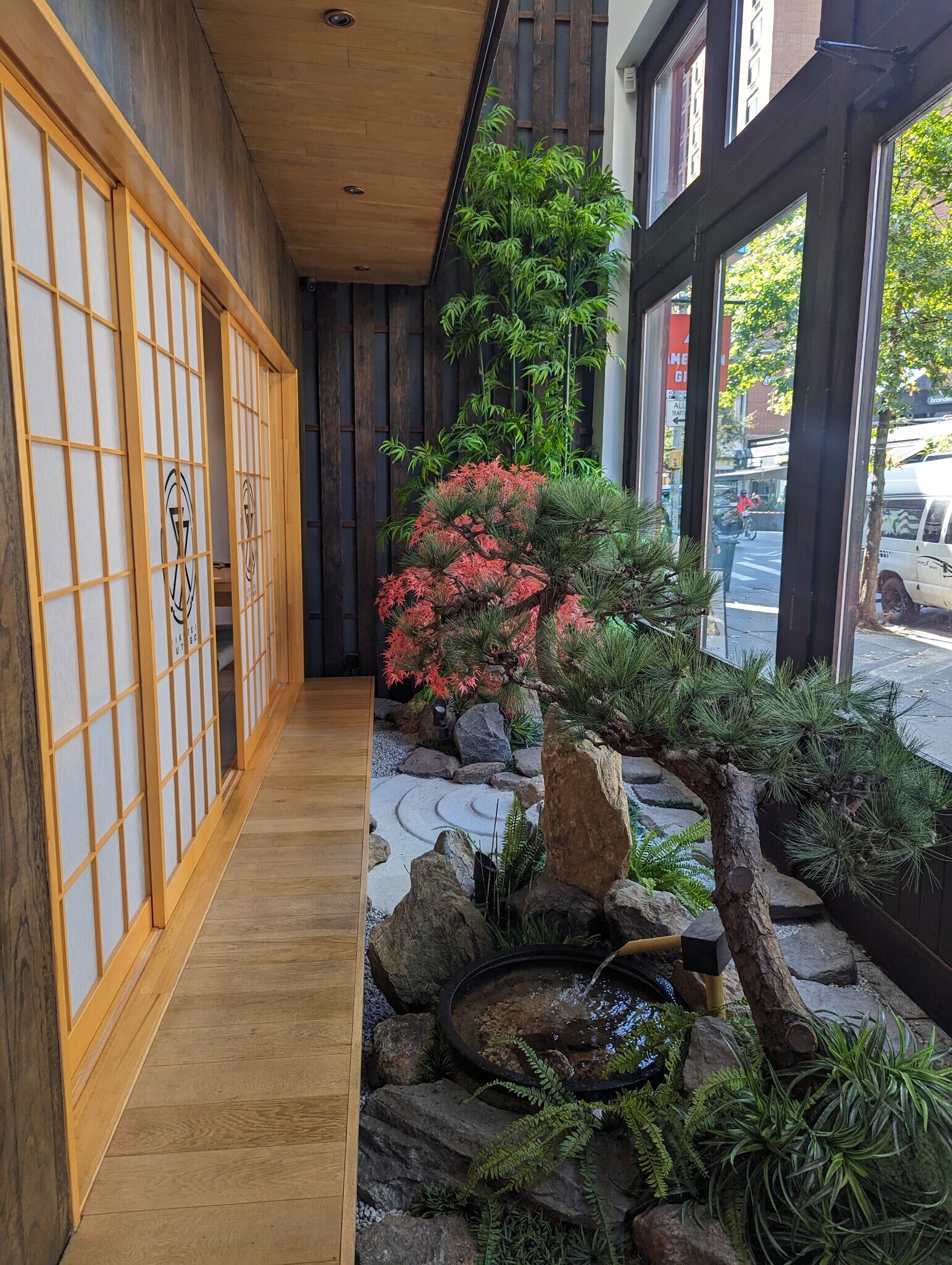 341-343 W Broadway, New York, NY à louer Photo du bâtiment- Image 1 de 10