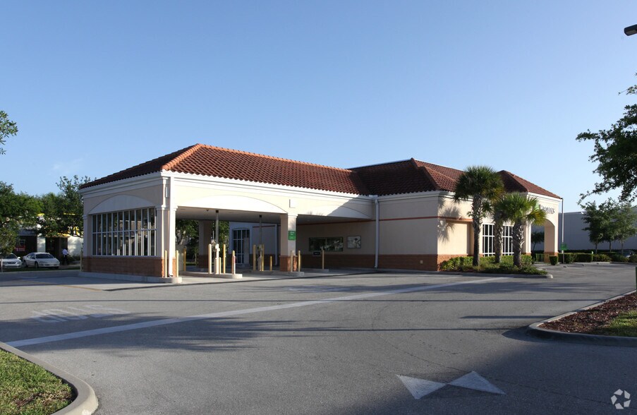 12621 Tamiami Trl E, Naples, FL for lease - Building Photo - Image 2 of 3