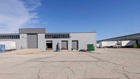 355 Garyray Dr, Toronto, ON for sale - Building Photo - Image 3 of 6