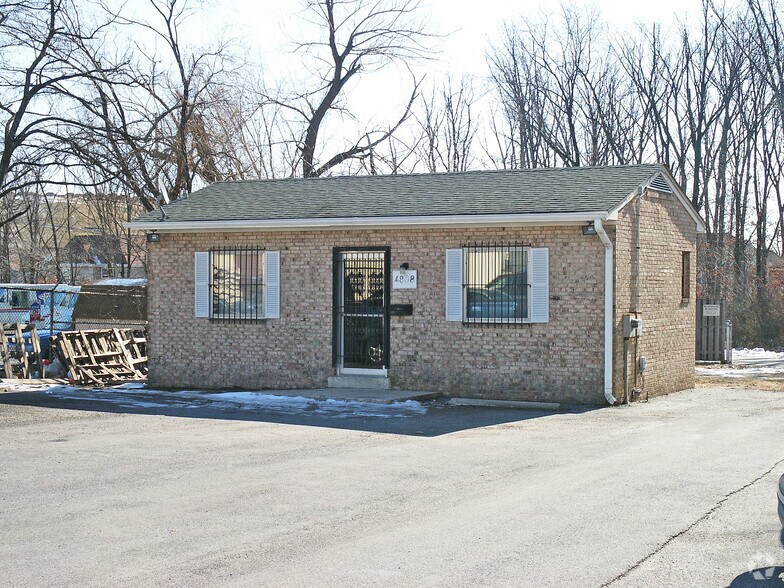 4808 St. Barnabas Rd, Temple Hills, MD for sale - Primary Photo - Image 2 of 3