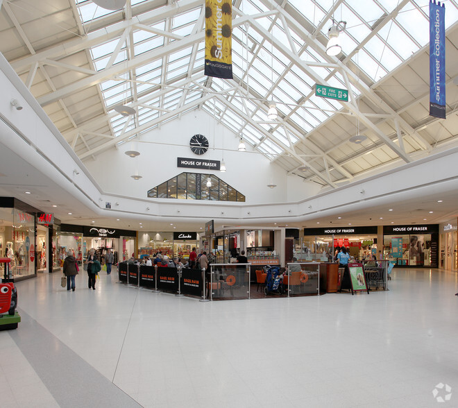 Kingsgate Shopping Centre, Huddersfield for lease - Interior Photo - Image 3 of 6