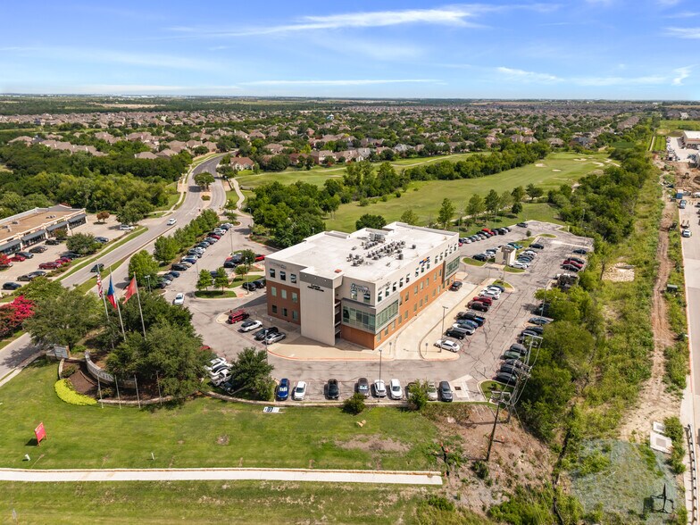 14008 Shadowglen Blvd, Manor, TX à vendre - Photo du bâtiment - Image 2 de 9