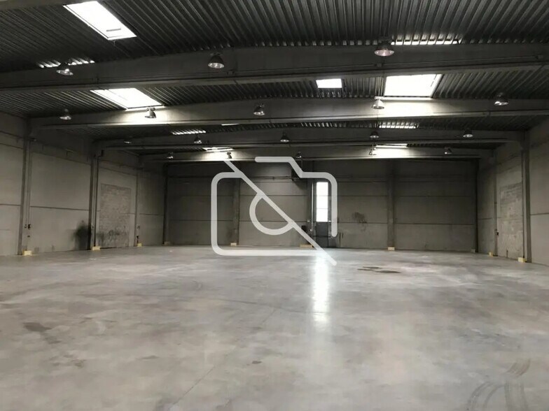 Industriel dans Chilly-Mazarin à louer - Photo intérieure - Image 3 de 8