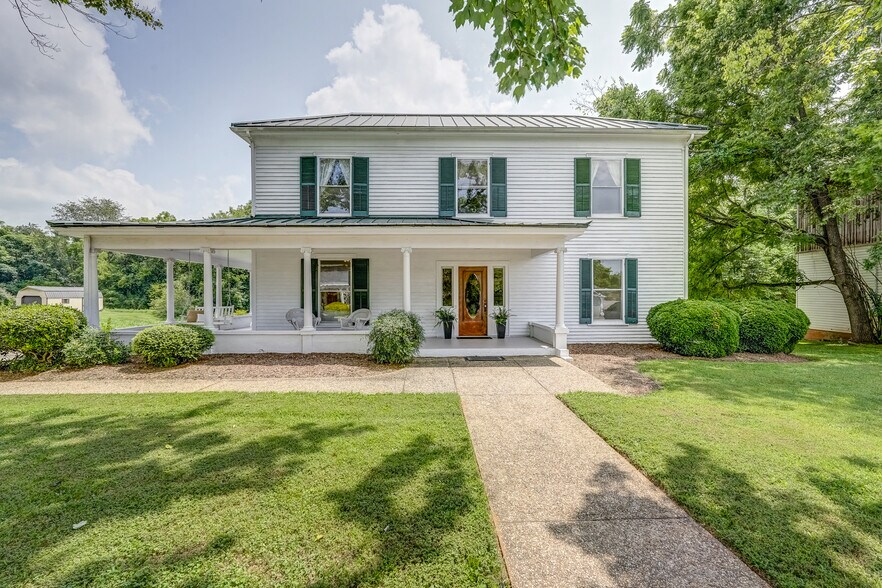 13126 W James Anderson Hwy, Buckingham, VA à vendre - Photo du bâtiment - Image 2 de 27
