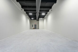 7241 Lawndale St, Houston, TX for lease Interior Photo- Image 2 of 5