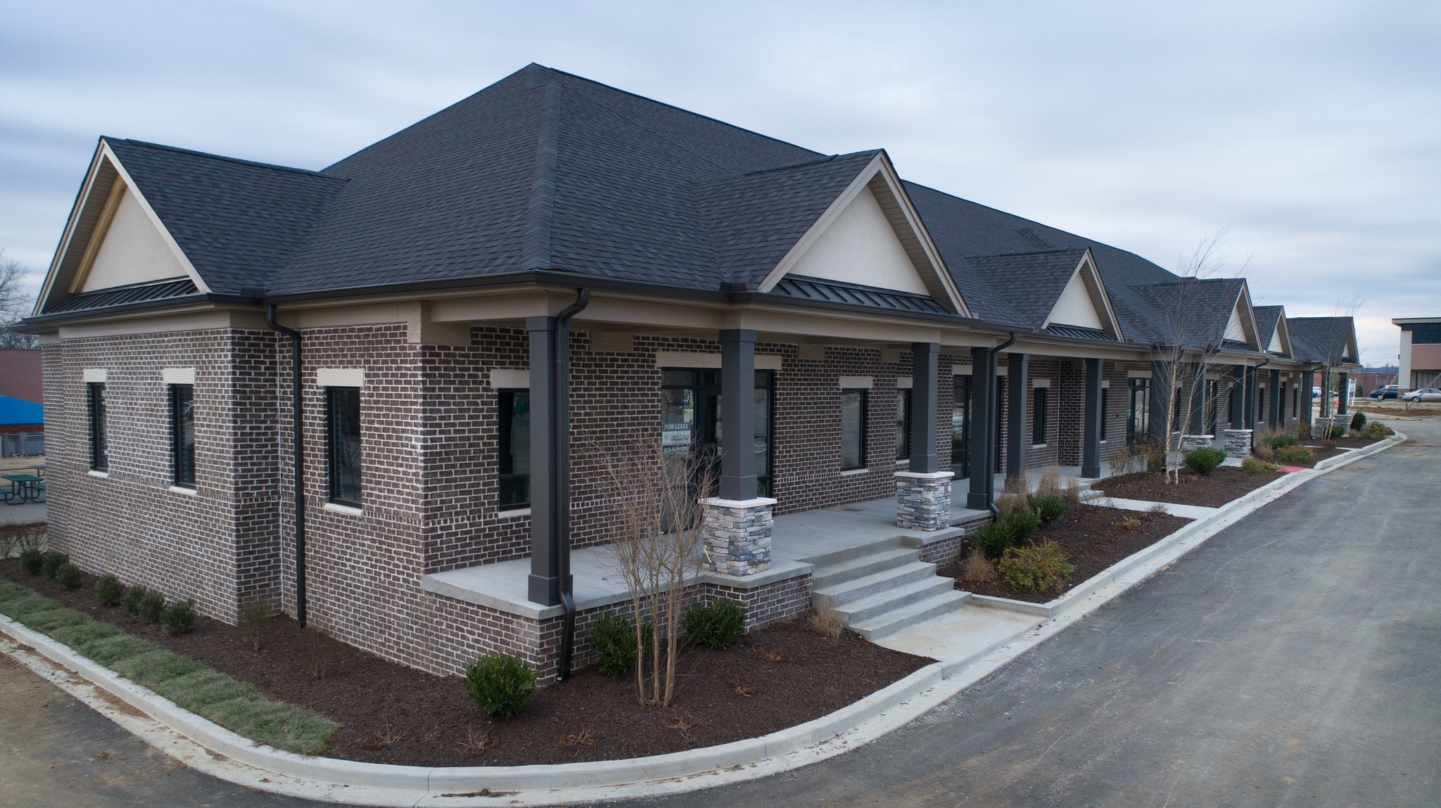 132 Maple Row Blvd, Hendersonville, TN for lease Building Photo- Image 1 of 18