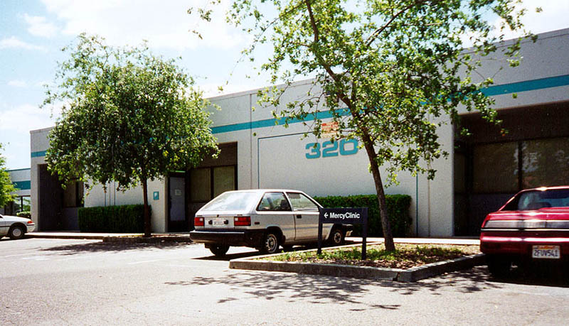 320 Harris Ave, Sacramento, CA à vendre - Photo du bâtiment - Image 2 de 5