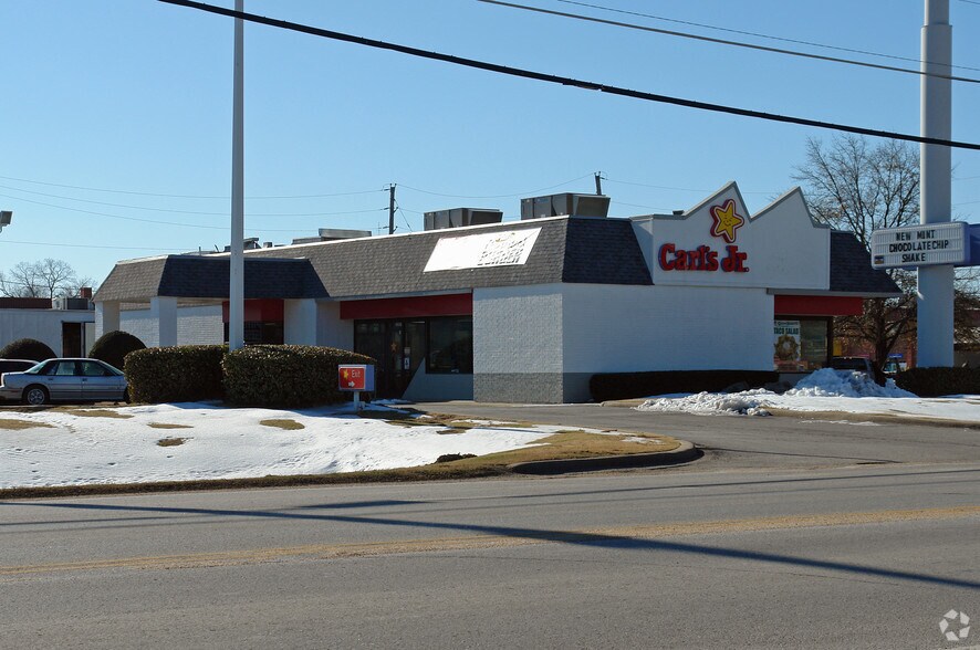 1120 E Charles Page Blvd, Sand Springs, OK à vendre - Photo du bâtiment - Image 3 de 4