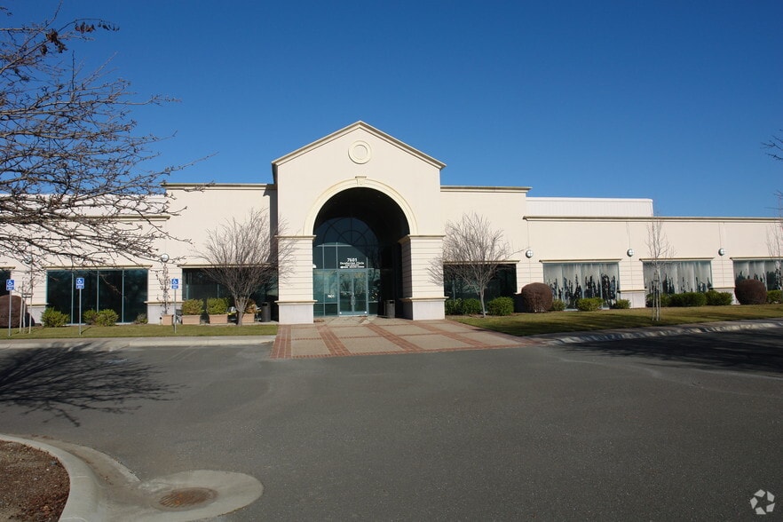 7601 Dumbarton Cir, Fremont, CA for lease - Building Photo - Image 2 of 6